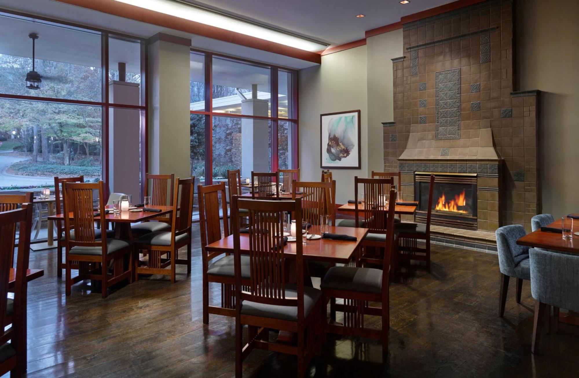 Emory Conference Center Hotel Атланта Экстерьер фото